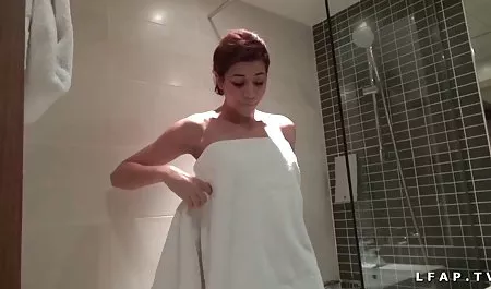 شرطي افلام جنس افلام سكس وهمية لوسيا يأخذ شرطي خوذة الشرج